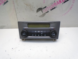 Ovládač kúrenia Renault Laguna II 8200001901