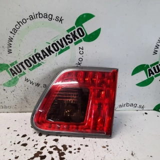 Zadné svetlo Toyota Avensis T27 combi