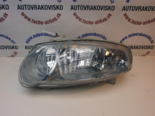 Predné svetlo Alfa Romeo 147