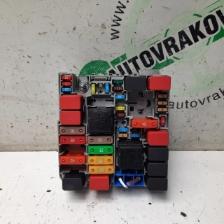 Poistková skrinka Fiat Punto EVO 51827977