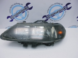Predné svetlo Renault Laguna I