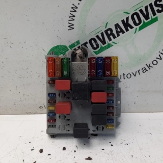Poistková skrinka Fiat Punto II 46778448