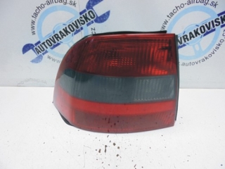Zadné svetlo Opel Vectra B LZ