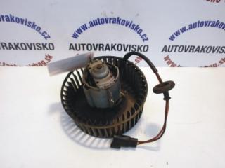Motorček kúrenia Mazda 121 III