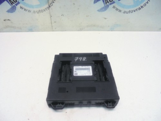 Komfortka VW Polo 6R7937085D