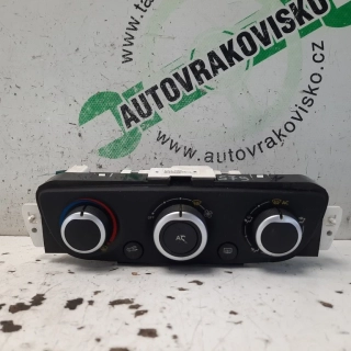 Ovládač kúrenia Renault Megane III 2751000B20