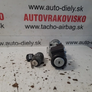 Spínacia skrinka vložka kapota Ford Focus MK2 3M51-3F8880-AD