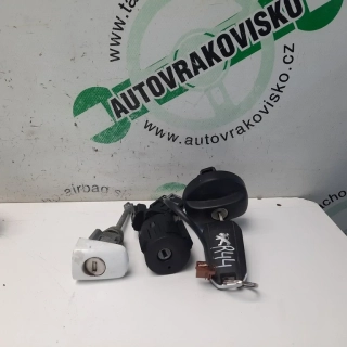 Spínacia skrinka sada Peugeot 208 9663123380