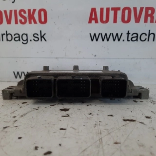 Riadiaca jednotka motora Ford Fiesta MK7 1.25 S180047018B