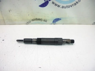 Vstrekovacia tryska Ford Mondeo III 2.0 TDDi 1S7Q9K546AC