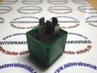 Relátko 93BG13A025A1B