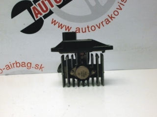 Odpor kúrenia Volvo V40 30864189
