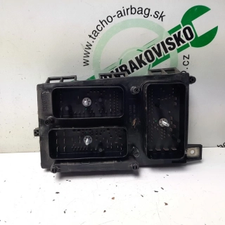 Poistková skrinka Opel Astra H 13206748