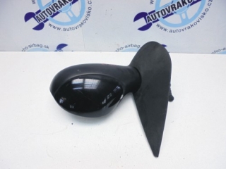 Spätné zrkadlo Peugeot 206
