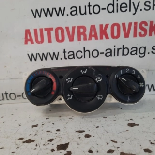 Ovládač kúrenia Ford Focus MK1 98AB18C419