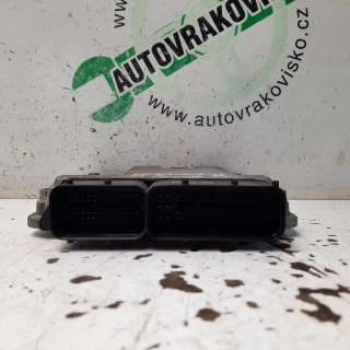 Riadiaca jednotka motora Opel Insignia 2.0 CDTi 0281017105