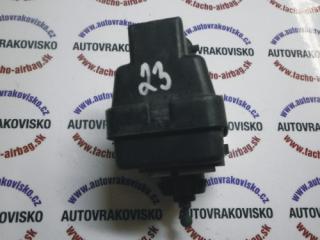 Motorček predného svetla Nissan Kubistar (X76)