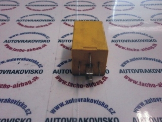 Relátko 85GG13C718AA