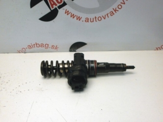 Vstrekovacia tryska Skoda Octavia 1.9 TDI 038130073AB