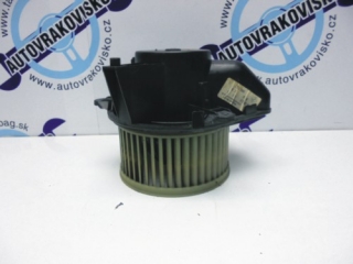 Motorček kúrenia Fiat Punto II 46722956