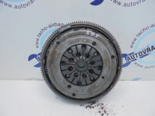 Spojka VW Transporter IV 2.5 TD 074105264E
