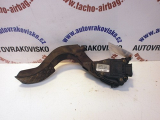 Akceleračný pedál Audi A6 8D1721523