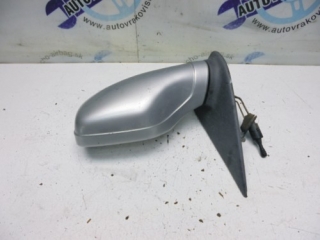 Spätné zrkadlo Peugeot 106