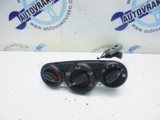 Ovládač kúrenia Ford Focus 98AB18C419AF