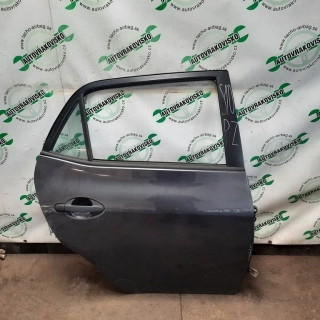 Dvere pravé zadné Toyota Auris