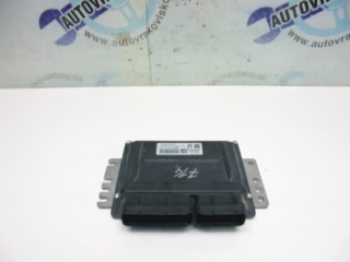 Riadiaca jednotka motora Nissan Primera 1.8 MEC37-051