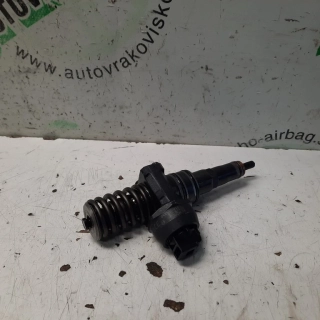 Vstrekovacia tryska Volkswagen Touareg 2.5 TDI 07Z130073F