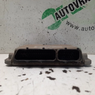 Riadiaca jednotka motora Škoda Octavia I 1.8 06A906018H
