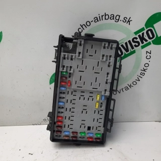 Poistková skrinka Opel Corsa D 13217392 EF