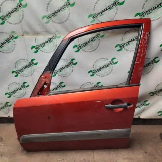 Ľavé predné dvere Suzuki Sx4