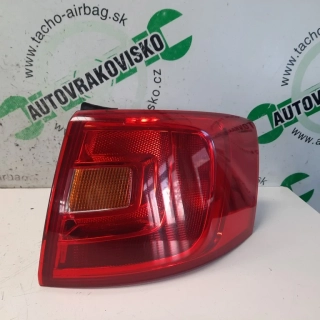 Zadné svetlo Volkswagen Jetta IV pravé