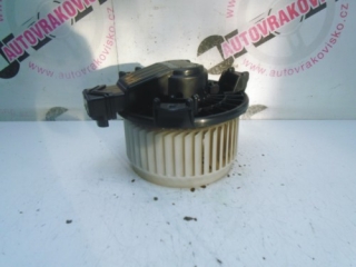 Motorček kúrenia Toyota Yaris AV272700-0311