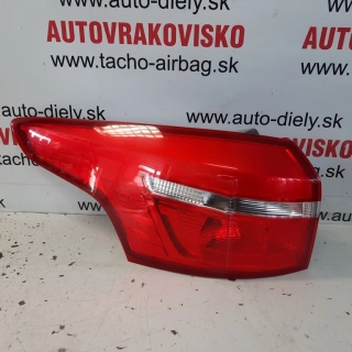 Zadné svetlo Ford Focus MK3 lavé