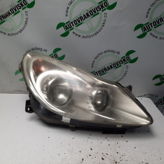 Predné svetlo Opel Corsa D pravé