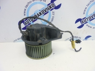 Motorček kúrenia Renault Megane 848216W