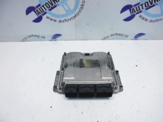 Riadiaca jednotka motora Renault Scenic 1.9 dCi 0281010483