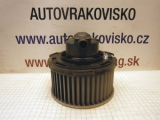 Motorček kúrenia Mazda 3 HB111-BN7N01