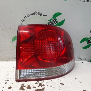 Zadné svetlo Volkswagen Touareg pravé