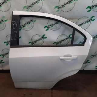 Ľavé zadné dvere Chevrolet Aveo T300 sedan