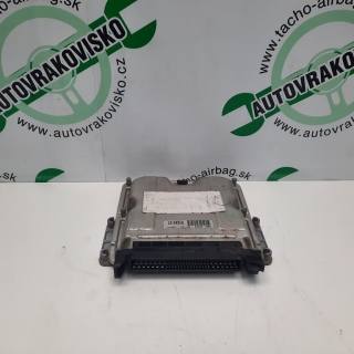 Riadiaca jednotka motora Peugeot 406 2.2 Hdi 0281010370