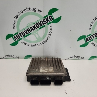 Riadiaca jednotka motora Dacia Logan 1.5 DCI 8201002106
