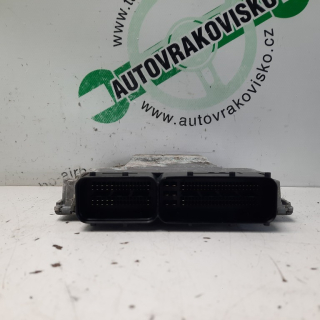 Riadiaca jednotka motora Volkswagen Passat B6 2.0 TDI 03G906018EM