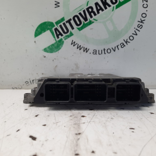 Riadiaca jednotka motora Renault Megane Scenic 1.9 DCI 0281011776