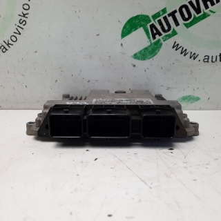 Riadiaca jednotka motora Peugeot 308 1.6 HDI 0281013872 