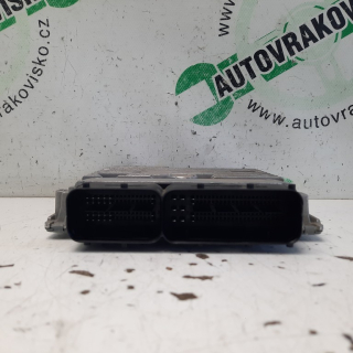 Riadiaca jednotka motora Volkswagen Touran 1.6 TDI 03L907425C