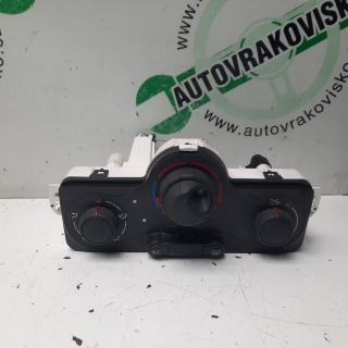 Ovládač kúrenia Renault Clio III 030967W